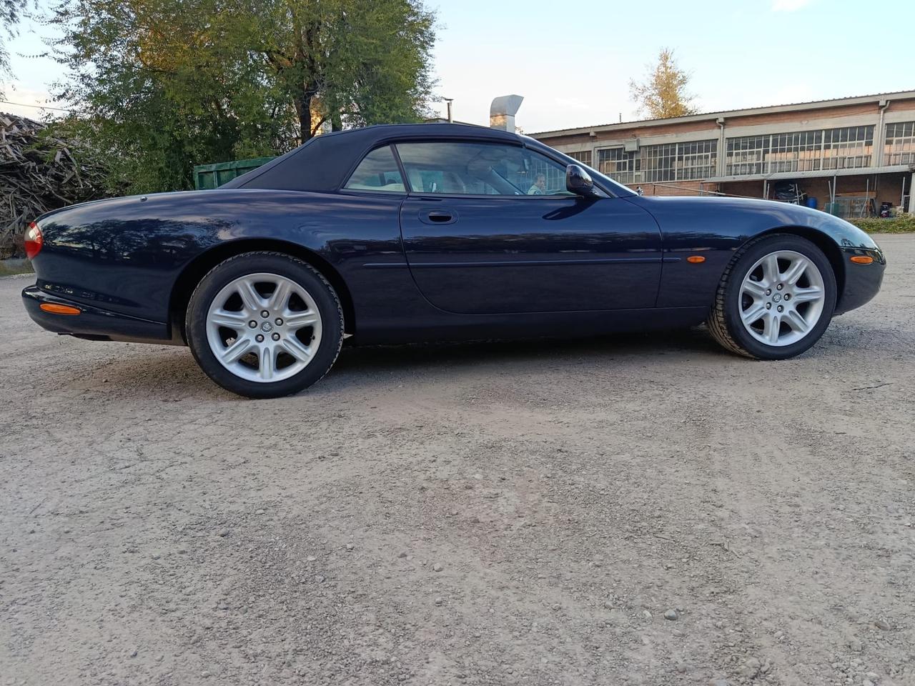 Jaguar XK8 Cabrio