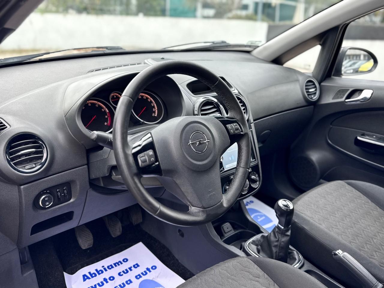 Opel Corsa 1.2 Benzina 85cv - 2013 71.000km 2013