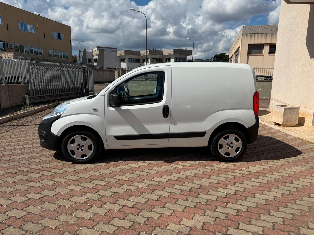 FIAT FIORINO 1.3 Multijet 95 CV E6d-temp SX Vettura Furgonata 4-door