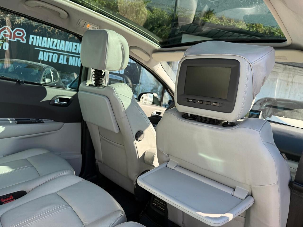 PEUGEOT 5008 1.6 112CV AUTOMATICO FULL TETTO