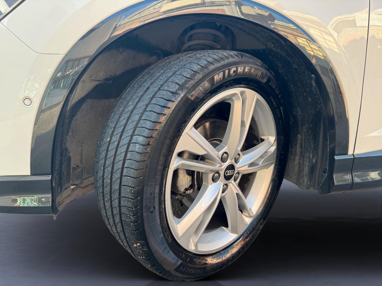 Audi Q3 35 TDI S tronic line edition