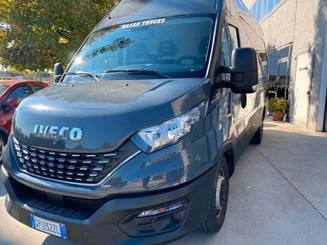IVECO DAILY 35 S 140 hi matic. H2 L2