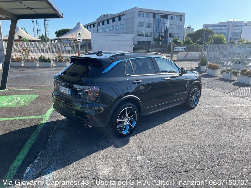Lynk & Co 01 01 PHEV