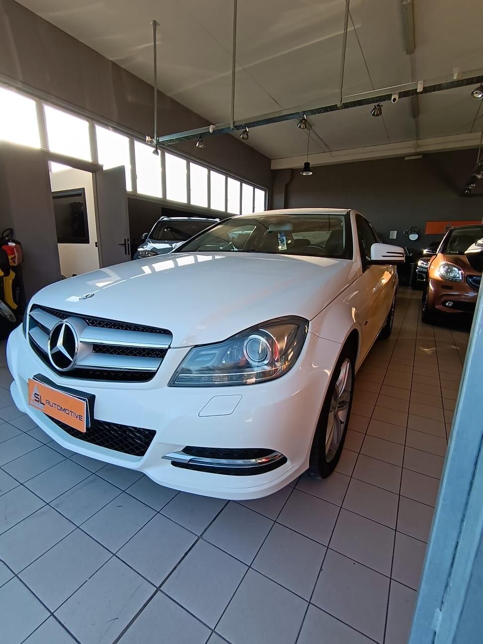 Mercedes-benz C 220 C 220 CDI BlueEFFICIENCY Coupé Avantgarde