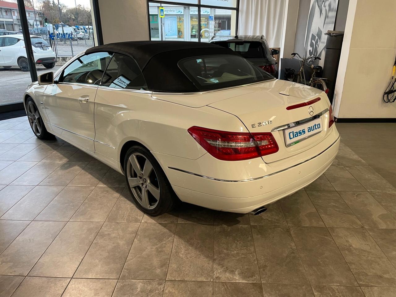 Mercedes-benz E 200 Cabrio BlueEFFICIENCY
