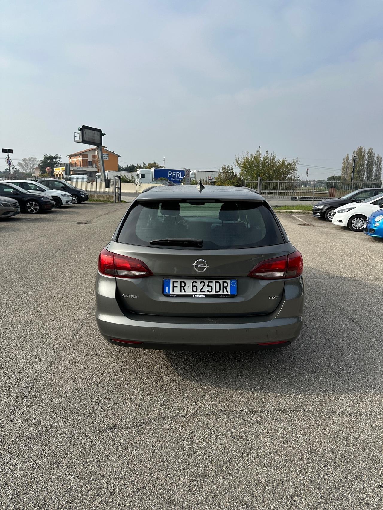 Opel Astra 1.6 CDTi 136CV aut. Sports Tourer Business - 2018