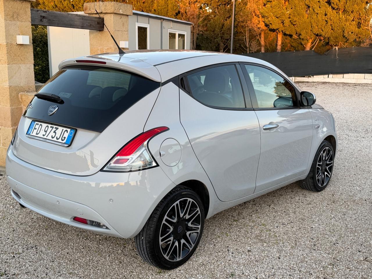 Lancia Ypsilon 1.2 69 CV 5 porte Opening Edition