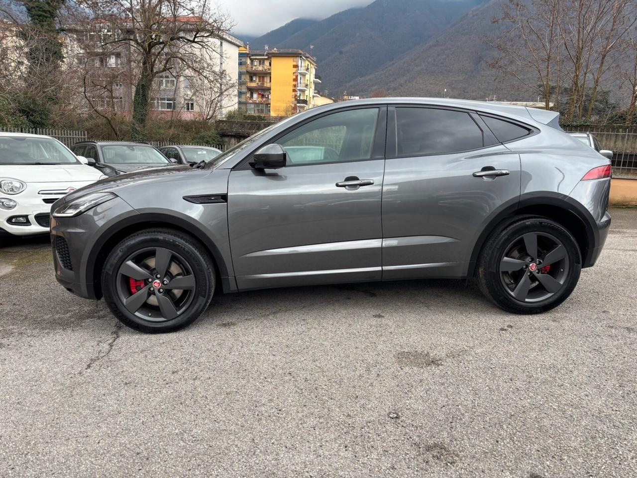 Jaguar E-Pace 2.0D 150 CV AWD aut. Chequered Flag FULL-TETTO