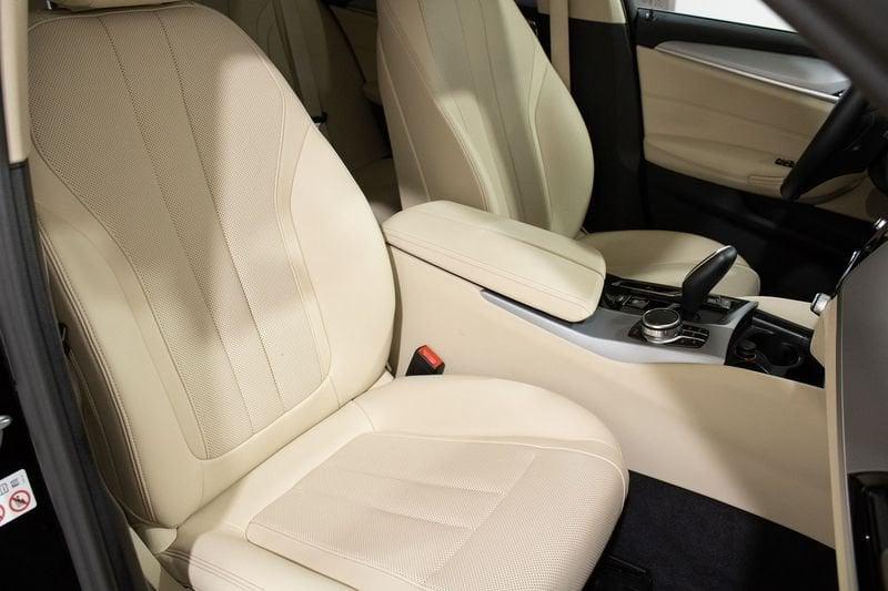 BMW Serie 5 518d Touring Business