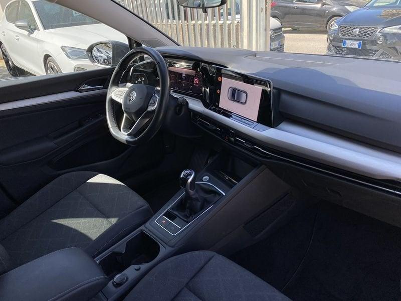 Volkswagen Golf 8 Life 2.0 TDI 116 CV