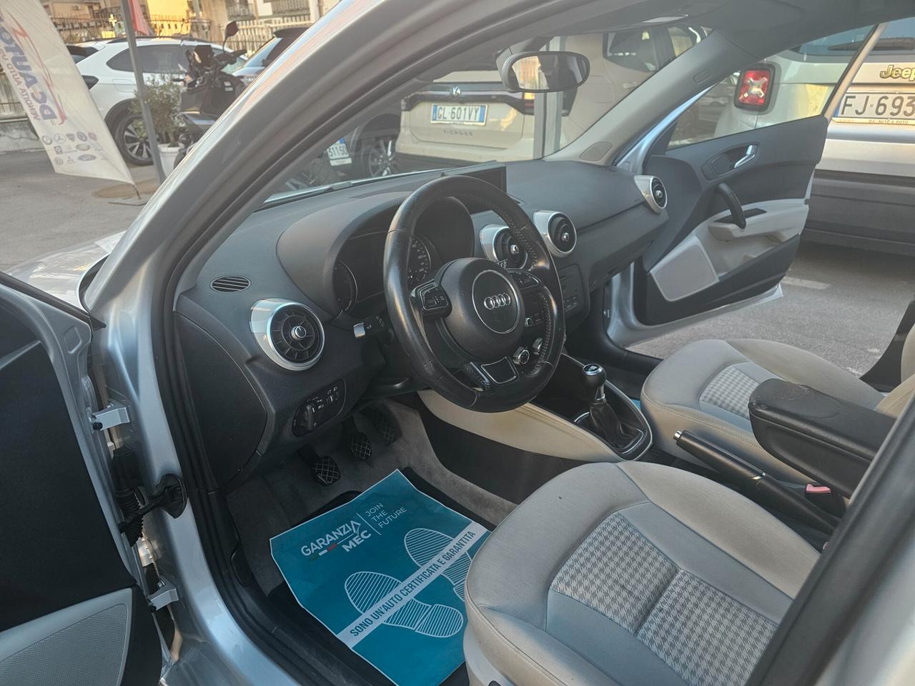 Audi A1 1.6 TDI S tronic 90CV..Da Vetrina..2013