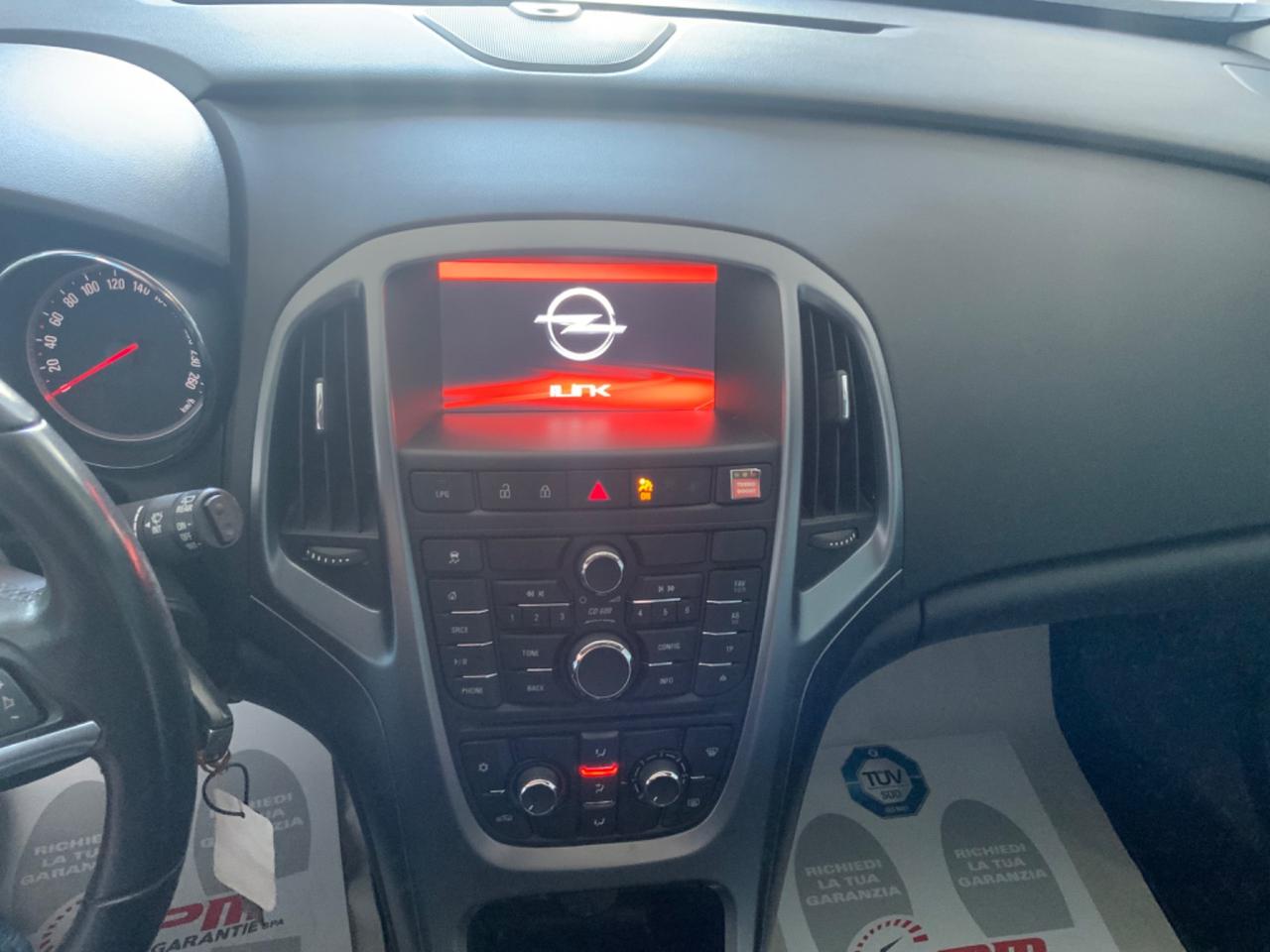 Opel Astra 1.4 Turbo 140CV Sports Tourer GPL Tech Elective