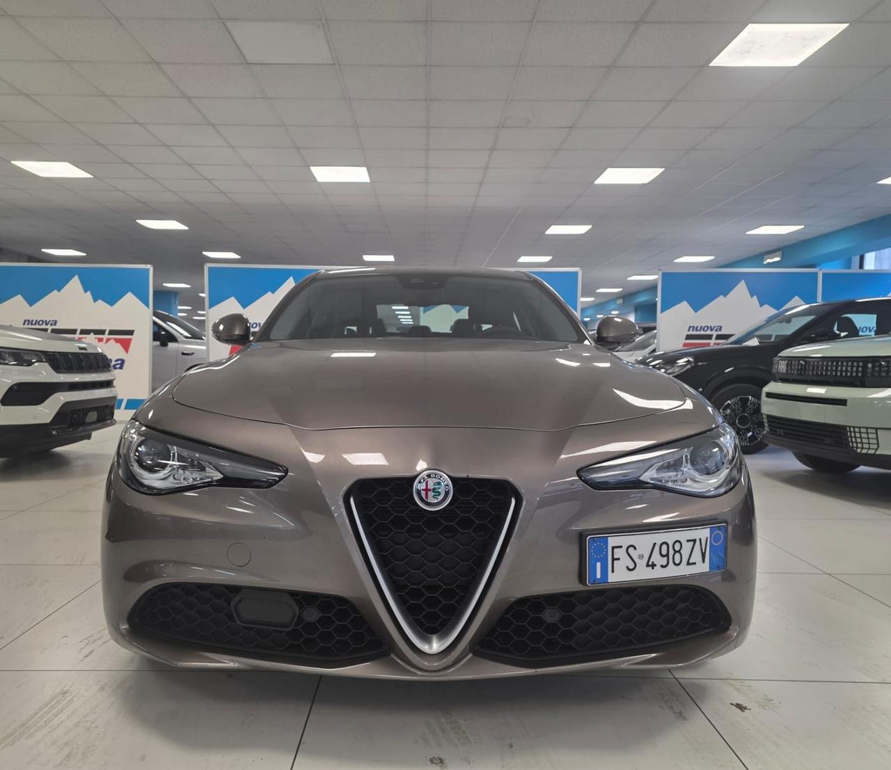 ALFA ROMEO Giulia 2.2 t Business 160cv auto my19