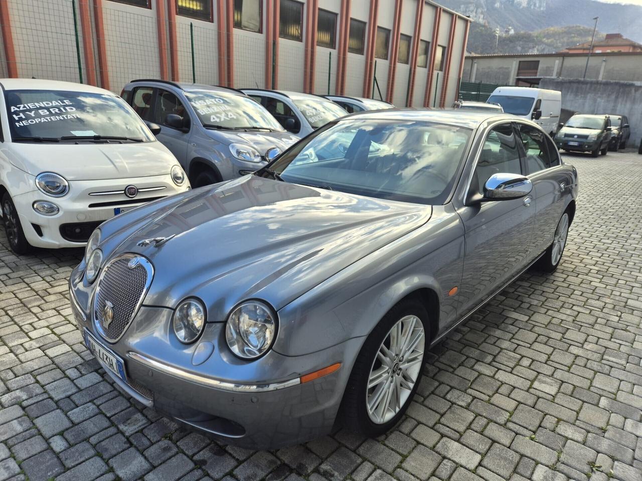 Jaguar S-Type 2.7 diesel V6 Executive- cambio auto