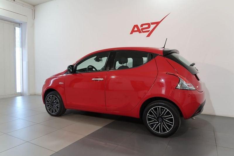 Lancia Ypsilon Ypsilon 1.0 firefly hybrid ORO s&s 70cv 5p.ti