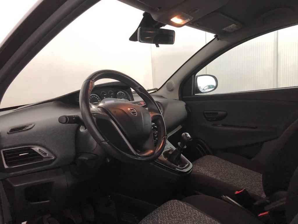 Lancia Ypsilon 5 Porte 1.2 Ecochic Silver