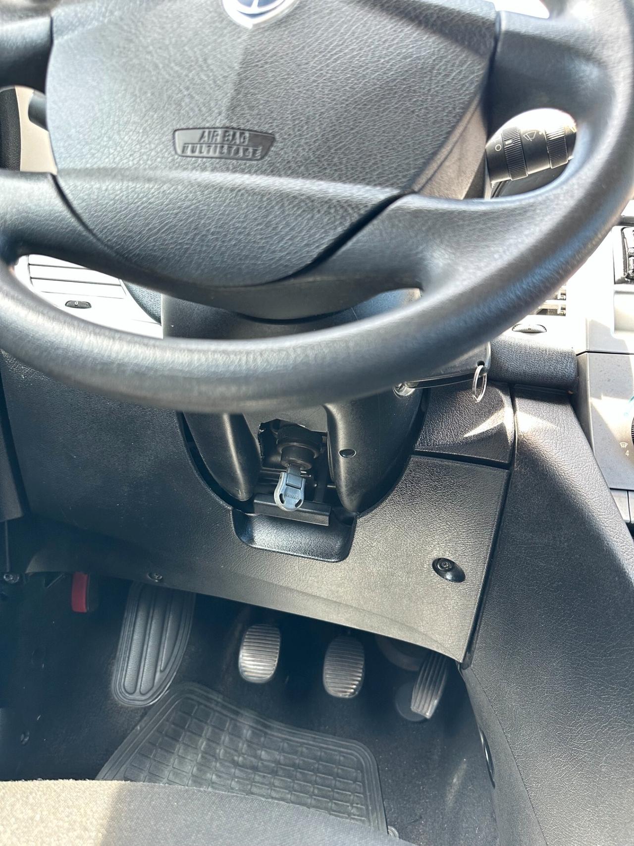 LANCIA YPSILON 1.2 BENZINA 2008 OK NEOPATENTATI