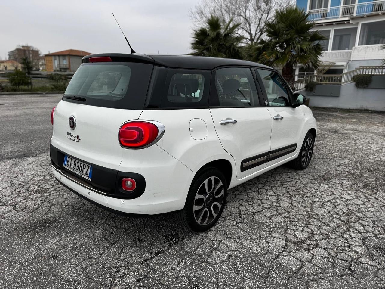 Fiat 500L 0.9 TwinAir Turbo Natural Power Lounge