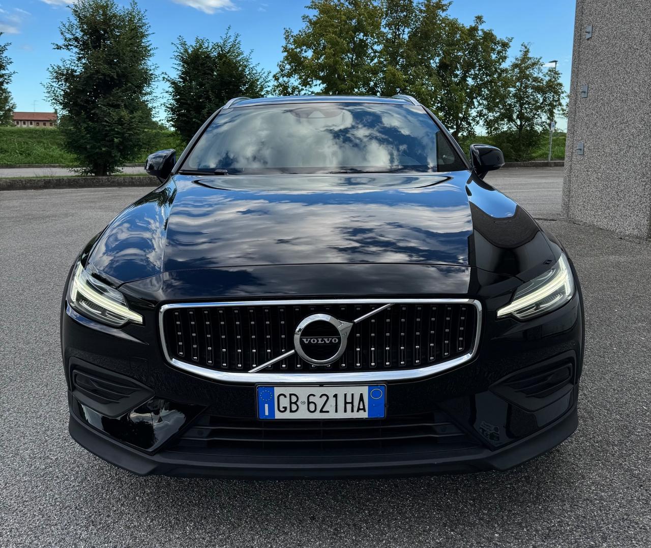 Volvo V60 Cross Country D4 AWD Geartronic Business Plus