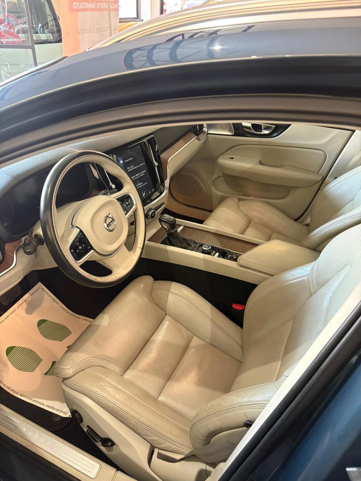 Volvo V60 D4 Geartronic R-design