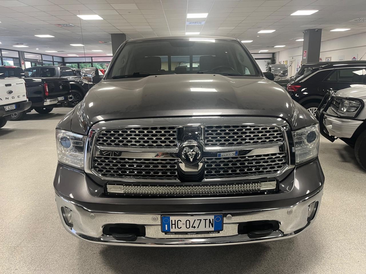 Dodge RAM 1500 5.7 V8 (GPL 200L) LaRamie 401cv at8