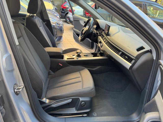 AUDI A4 Avant 30 TDI 136 CV S Tronic Business