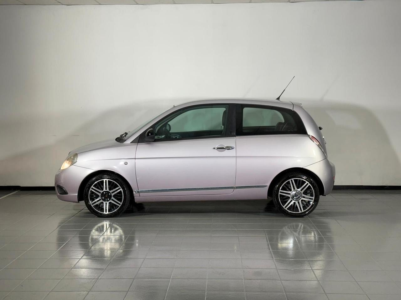 Lancia Ypsilon 1.2 Versus