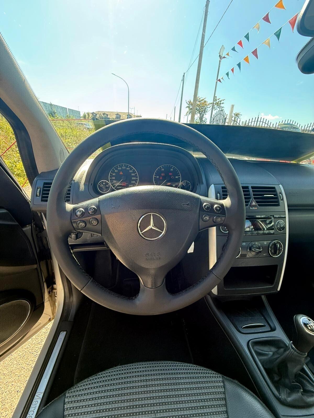 Mercedes-benz A 200 A 200 CDI Avantgarde