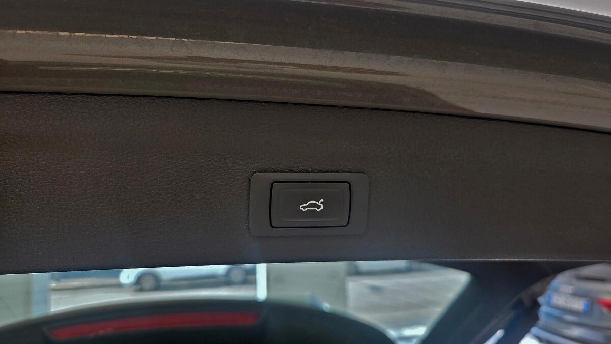 Audi Q3 40 TFSI Quattro S-Tronic Business Advanced