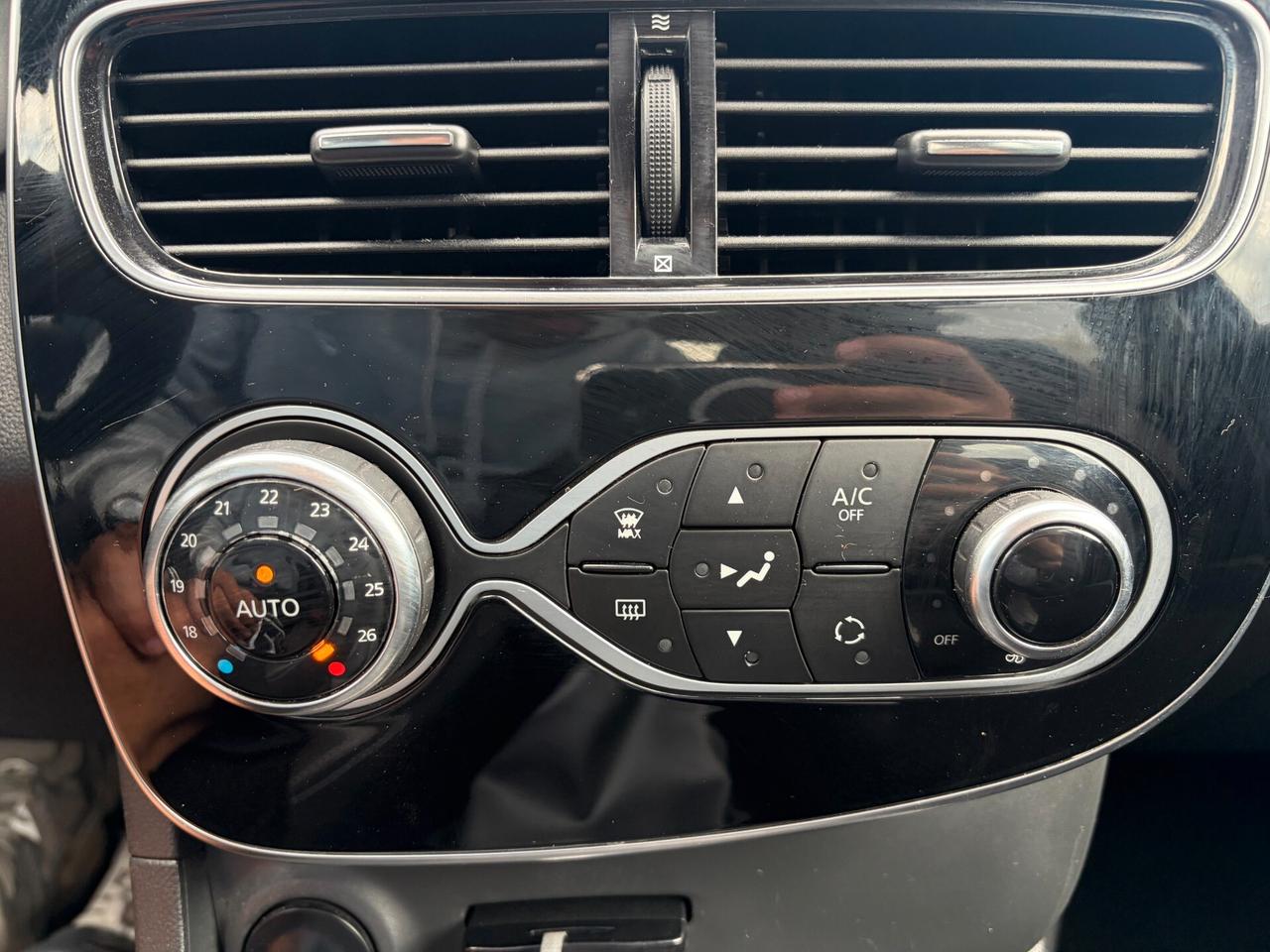 RENAULT CLIO 1.5 DCI 90CV ANNO 2017 GARANTITA