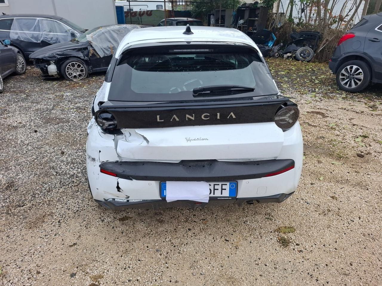 LANCIA YPSILON 2025 IBRIDA SINISTRATA 6000KM