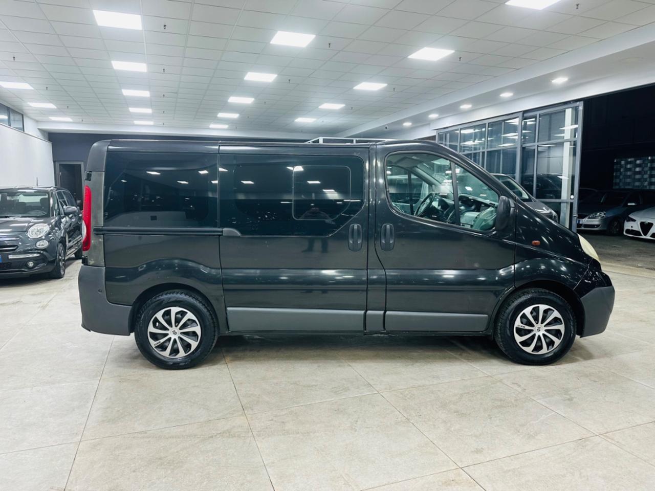 Opel Vivaro 2.0 CDTI 120CV PC-TN Combi 9 posti 2011
