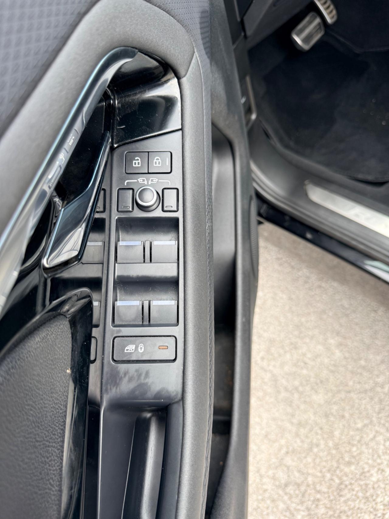 Land Rover Range Evoque 2.0D I4 163 CV AWD Auto R-Dynamic S