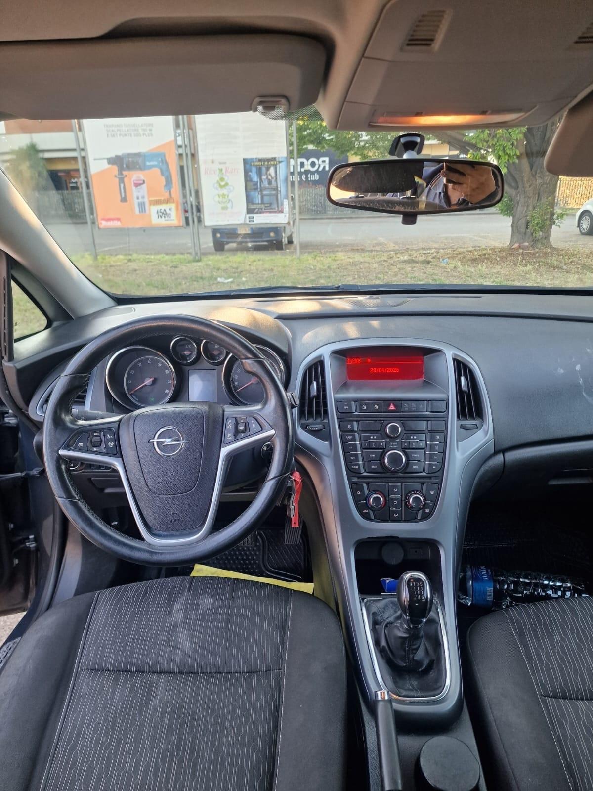 Opel Astra 1.4 Turbo 140CV Sports Tourer GPL Tech Cosmo