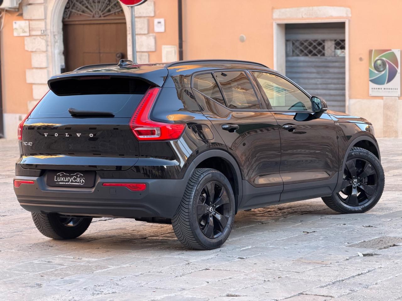 Volvo XC40 D3 R-design 2.0 150 Cv AUTOMATIC LED PELLE