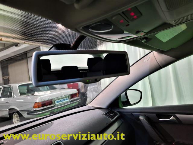 VOLKSWAGEN Passat VARIANT. 1.6 TDI DSG Comfortline