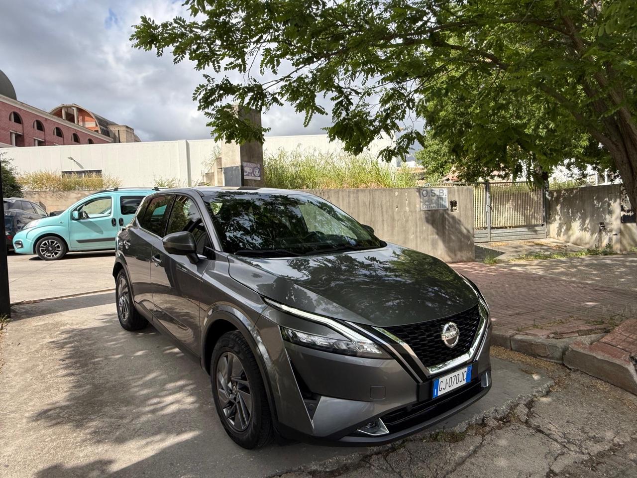 Nissan Qashqai KM 40.000! HYBRID