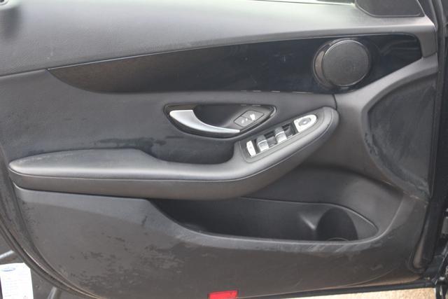 MERCEDES-BENZ C 180 d Auto Business