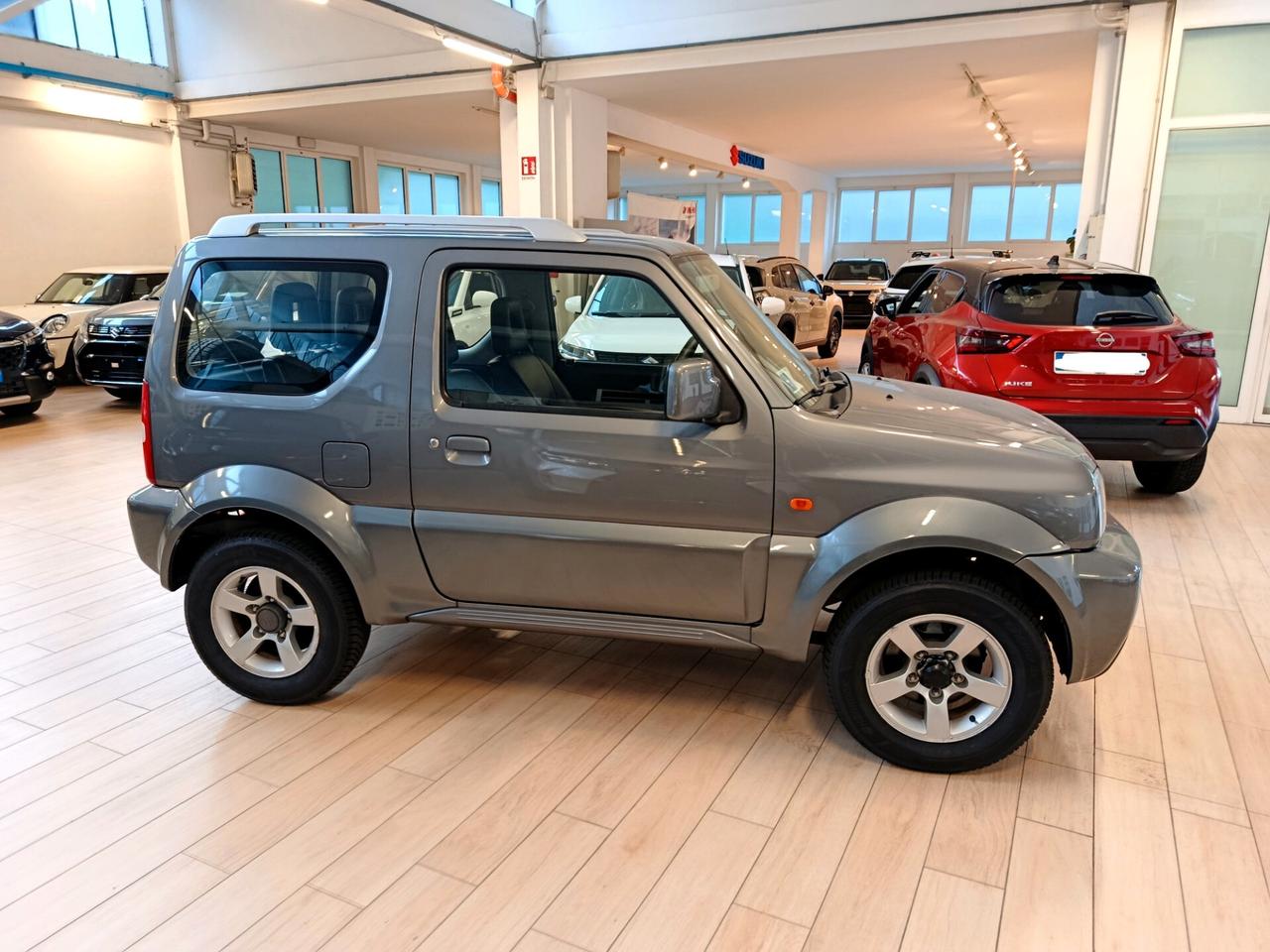 Suzuki Jimny 1.3i 16V cat 4WD JLX Più