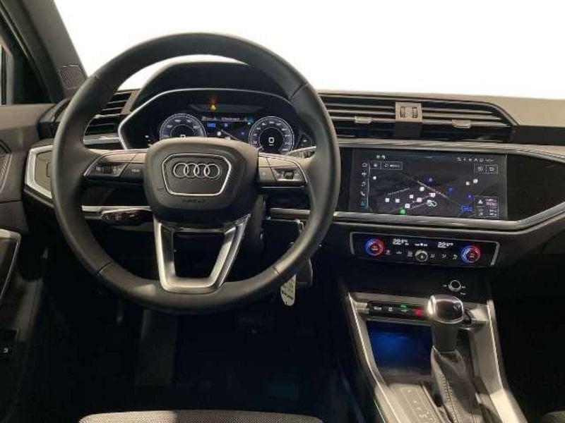 Audi Q3 II 2018 45 1.4 tfsi e Identity Black s-tronic