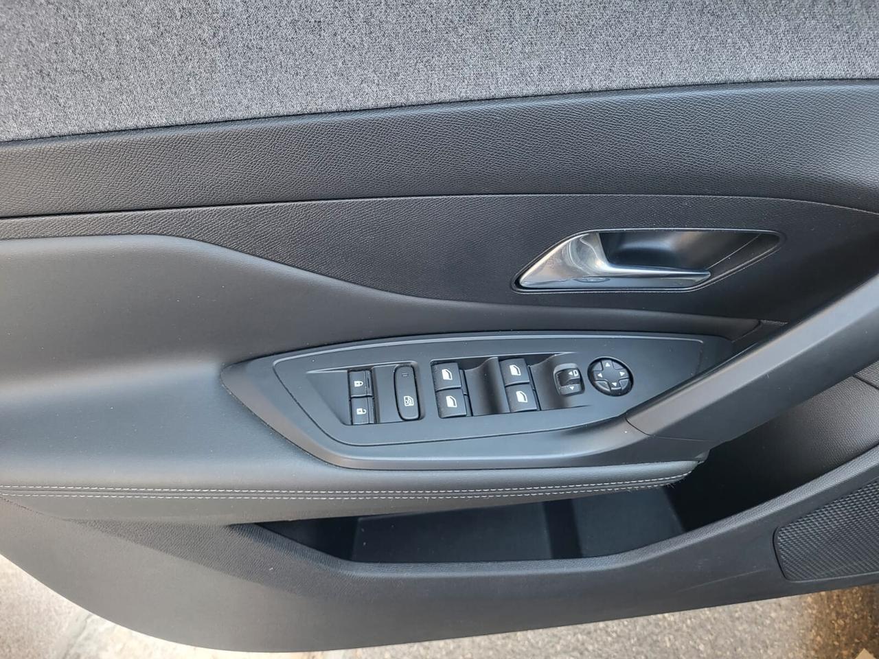 Peugeot 308 BlueHDi 130 CV SW Allure Pack