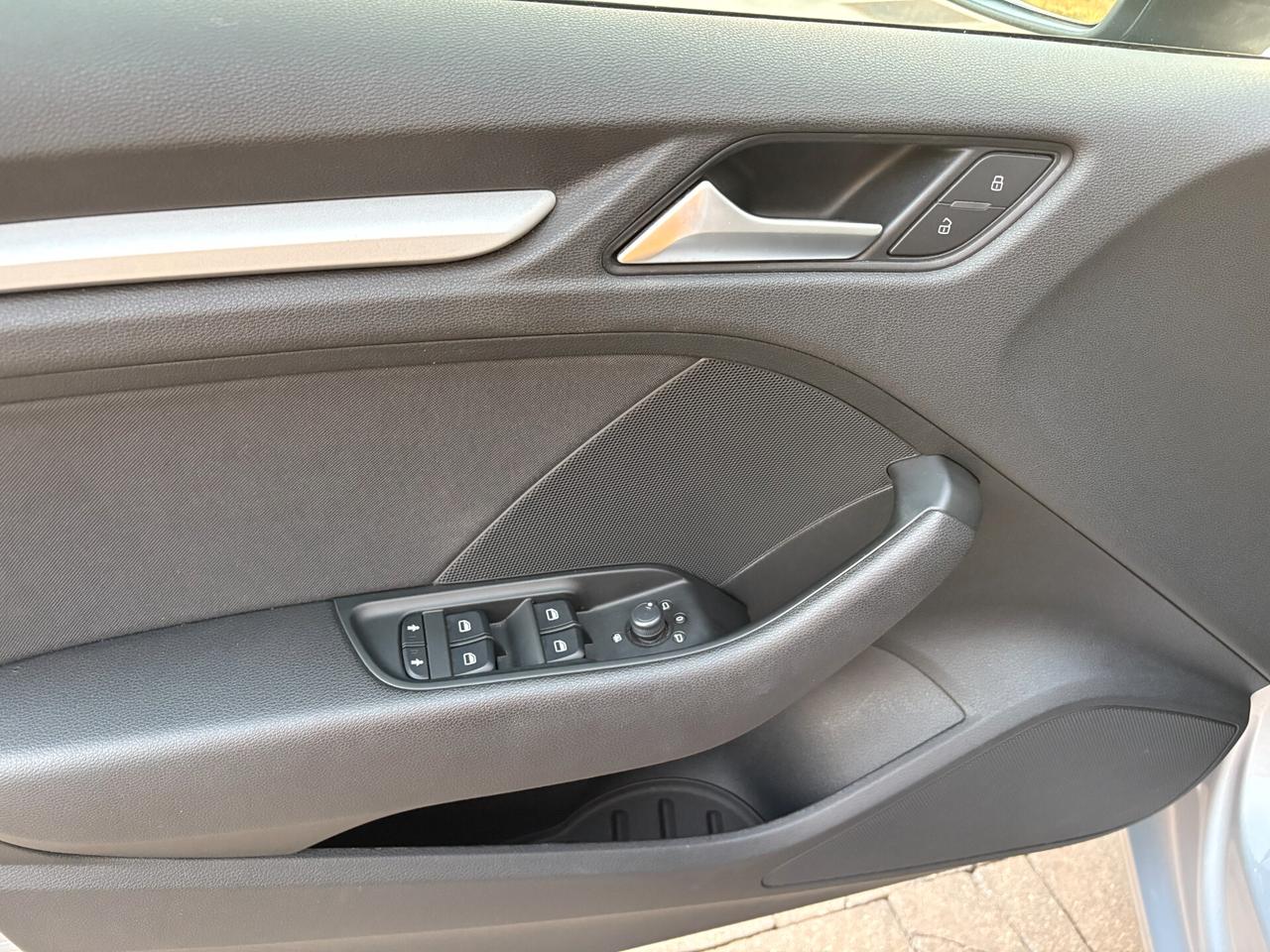 Audi A3 Sportback 1.6 TDI 110cv Ambiente
