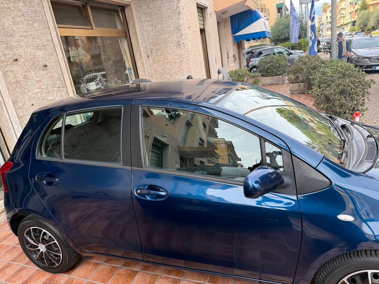 Toyota Yaris 1.3 5 porte Navi