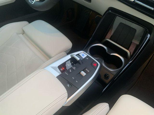 BMW iX1 eDrive 20 xLine