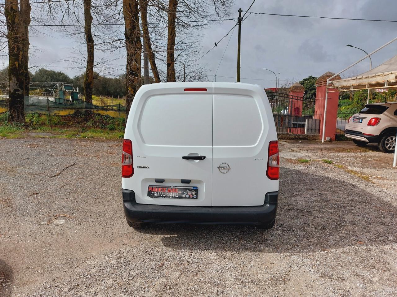 Opel Combo Cargo 1.5 Diesel 100CV 3 posti - 2021