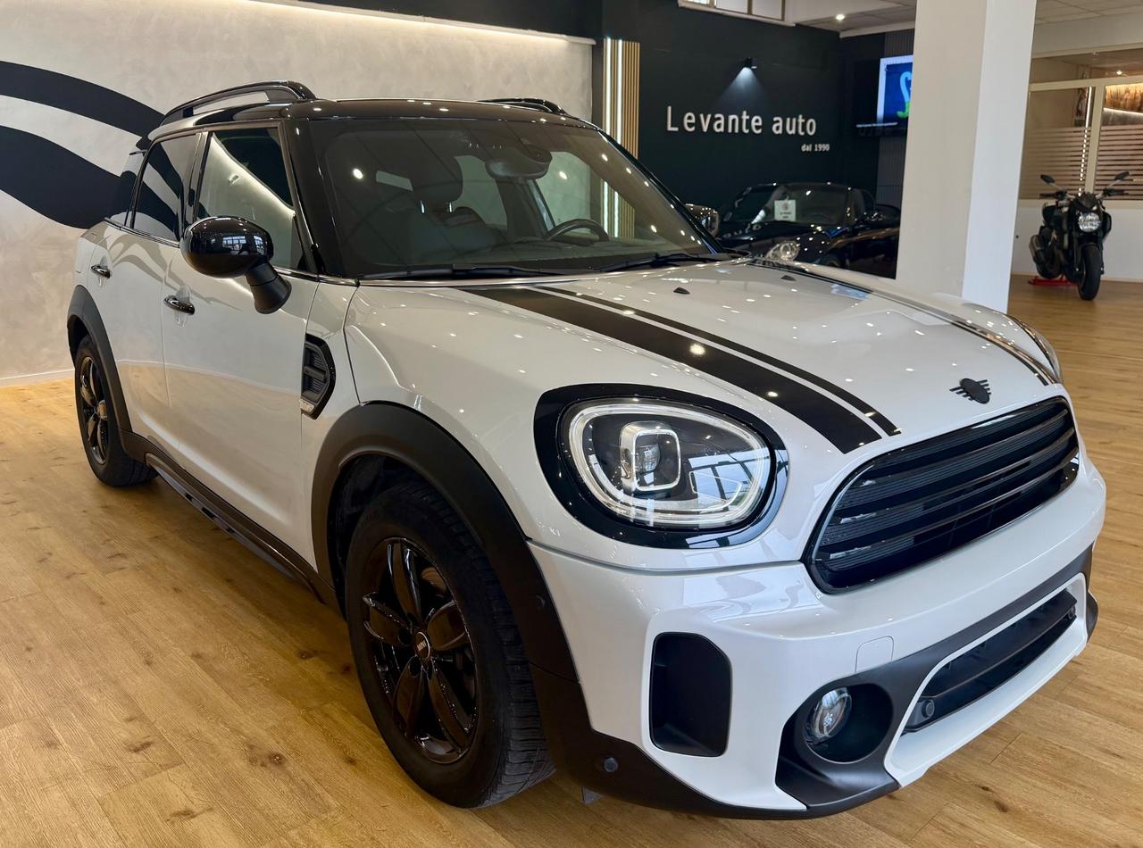 Mini Cooper Countryman 1.5 led Black pack- pelle