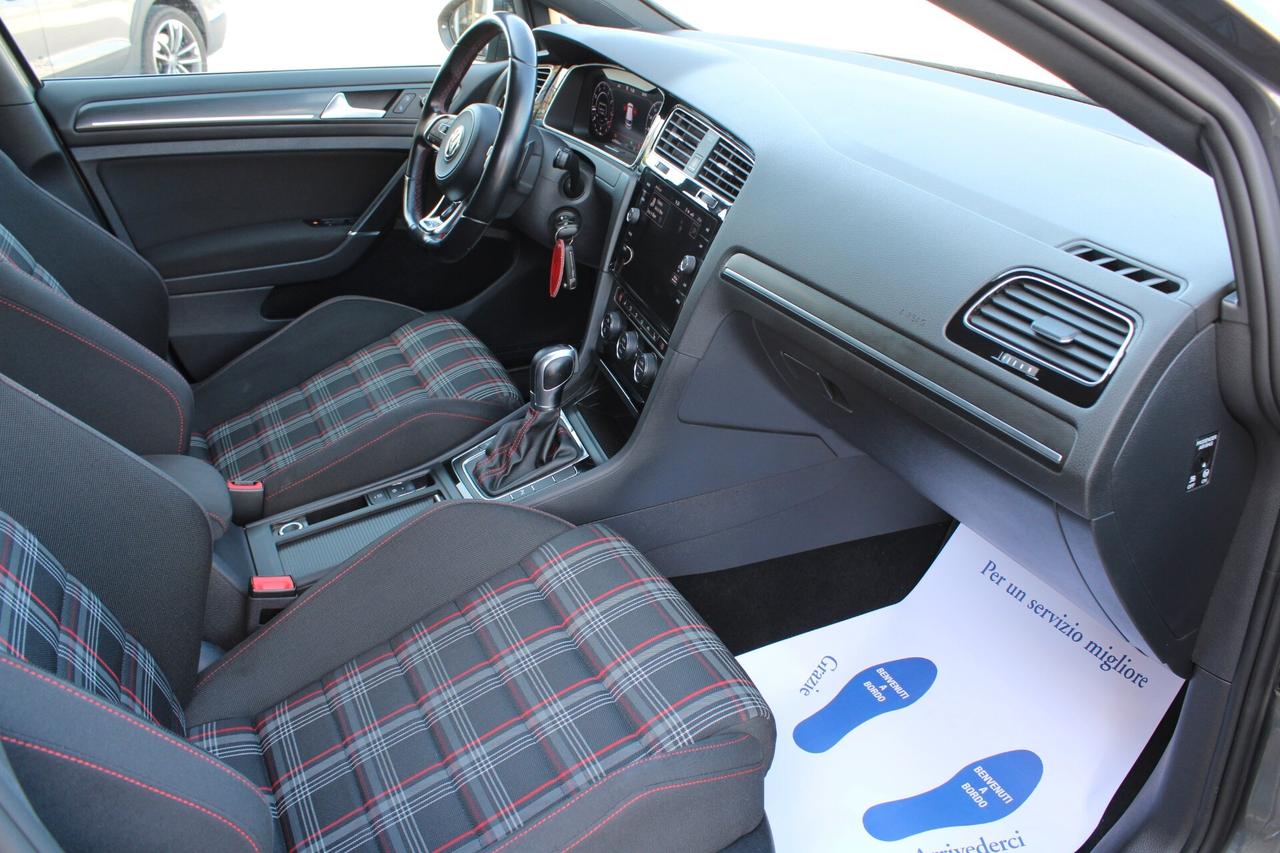 Volkswagen Golf GTI 5p 2.0 tsi dsg TUTTI TAGLIANDI DOCUMENTATI