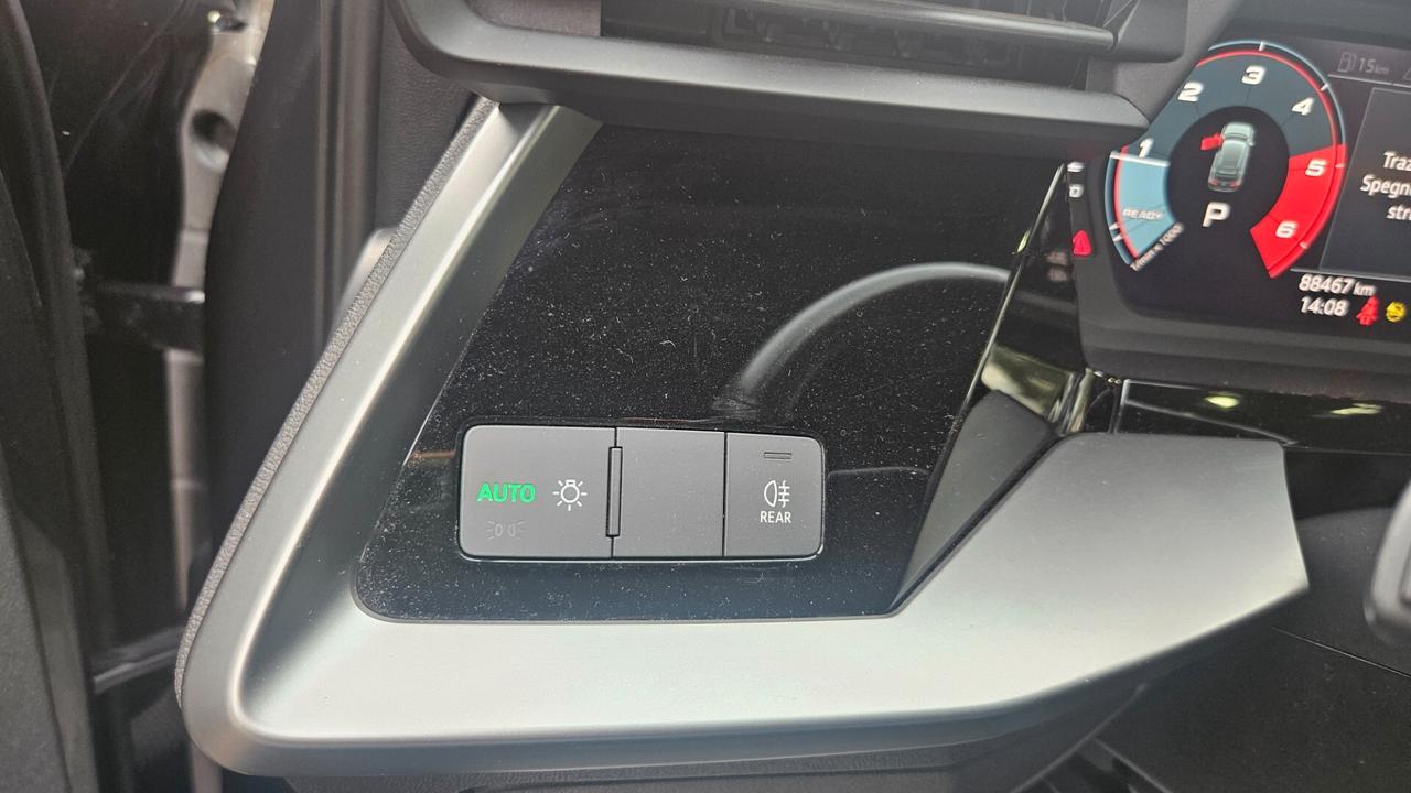 Audi A3 Sportback 2.0 tdi s-tronic NAVY-VIRTUAL-LED