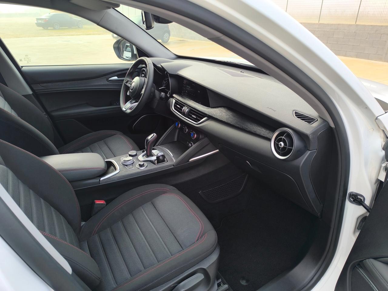 Alfa Romeo Stelvio 2.2 Turbodiesel 190 CV AT8 Q4