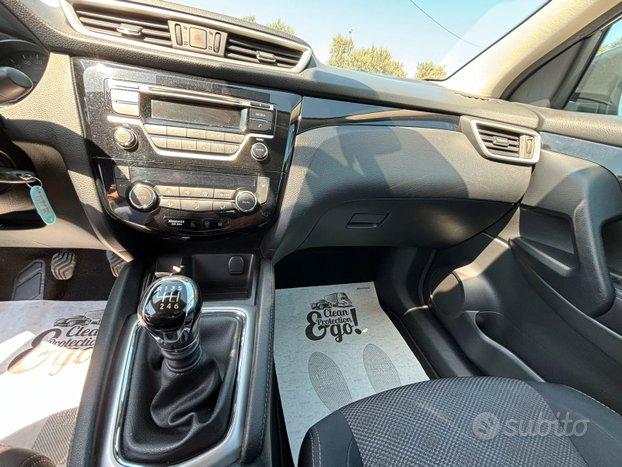 Nissan Qashqai Nissan Qasquai 2014 180000 km 1.5 diesel